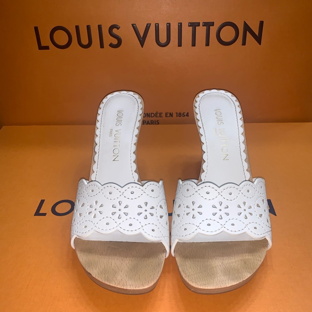 Louis Vuitton Charlotte open toe Mule Sandal white - Picture 2 of 6